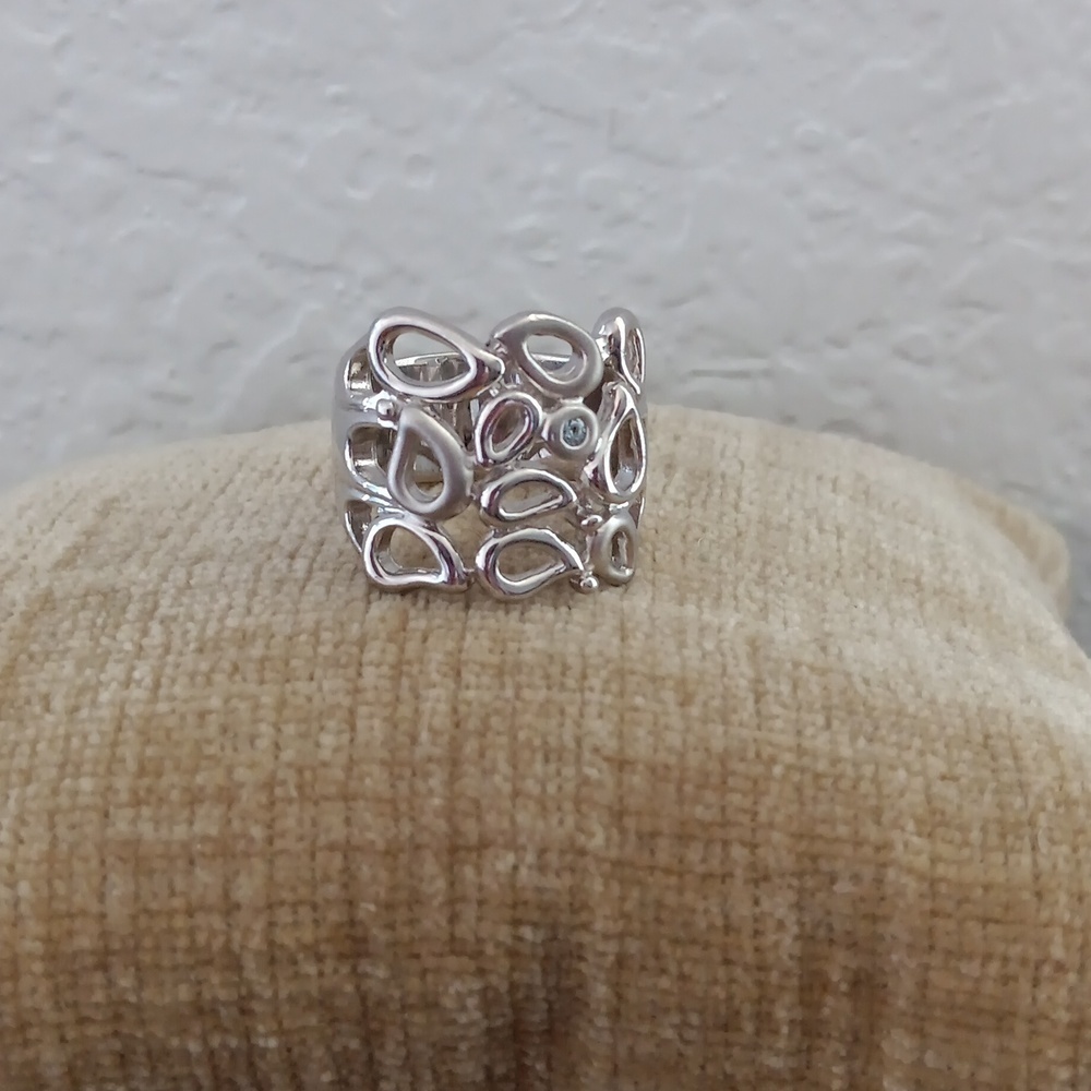 925 Sterling Silver Modern Tear Drop Cut Out Cubic Zirconia Abstract Design Ring